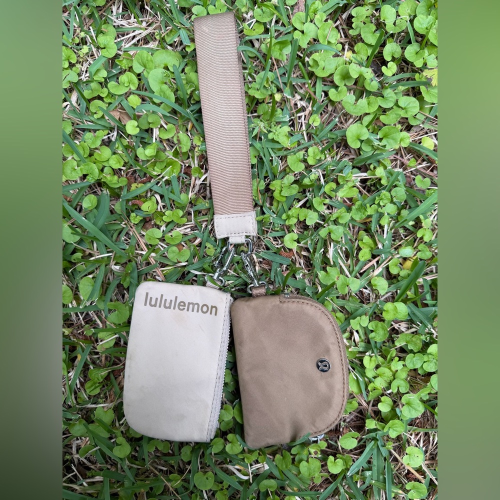lululemon dual pouch wristlet